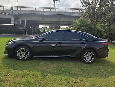 Toyota: Toyota Camry: 2025 г., 2 л, Типтроник, Гибрид, Седан — 3