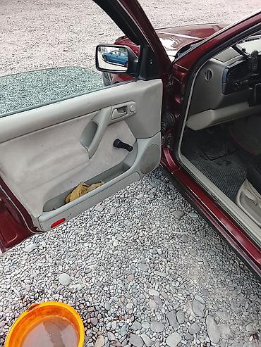 купить венто: Volkswagen Vento: 1992 г., 1.8 л, Механика, Бензин, Седан — 8