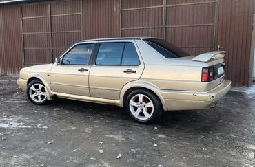 ключи машины: Volkswagen Jetta: 1990 г., 1.8 л, Механика, Бензин, Седан