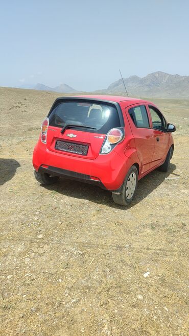 домкрат для машины: Chevrolet Spark: 2011 г., 1 л, Механика, Бензин, Хэтчбэк