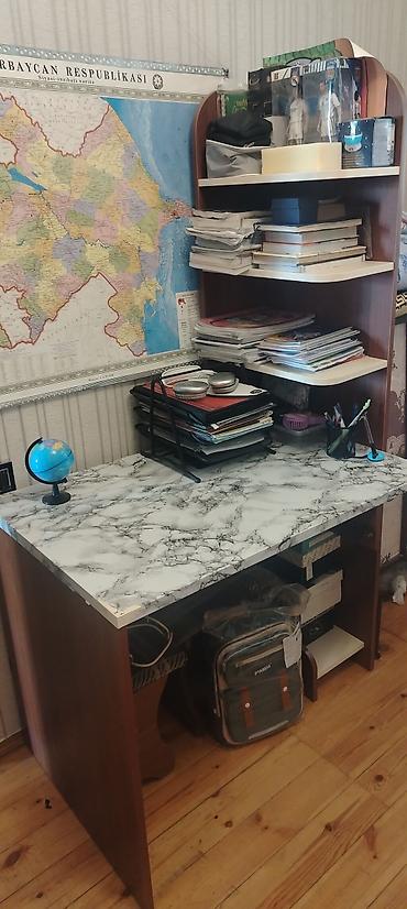 Masalar: Yazı masası çox səliqəlidir üzərinə vinil çəkilib çıxarada bilərsiz — 2