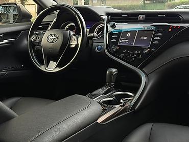 devo tiko: Toyota Camry: 2018 г., 2.5 л, Вариатор, Гибрид, Седан — 7