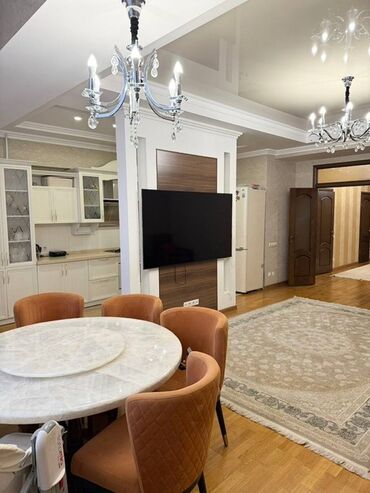 ищу квартиру дордой рынок рядом: 4 комнаты, 130 м², Элитка, 8 этаж, Евроремонт