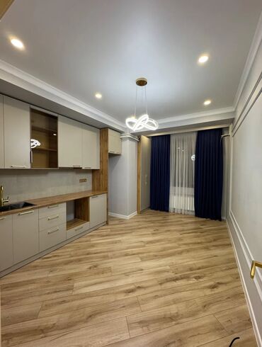 продаю футбольное поле: 2 комнаты, 75 м², Элитка, 1 этаж, Евроремонт