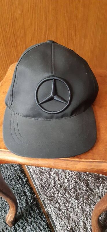 new yorker shop online: Nov kačket (Mercedes)