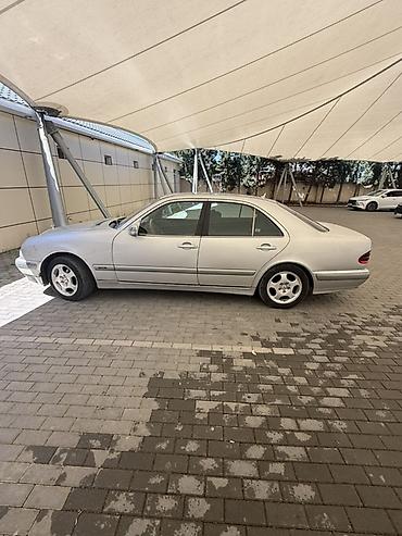 e39 guzgu: Mercedes-Benz E-Class: 2.2 l | 1999 il Sedan — 2