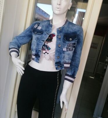 Ostale jakne, kaputi, prsluci: Predivna teksas jakna
Vel S
Kao nova
Uvoz Turska — 2