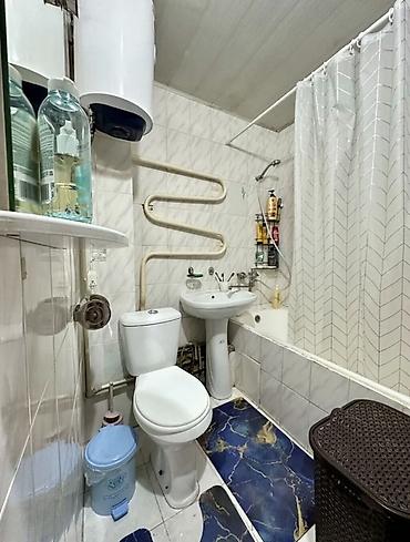 Продажа квартир: 2 комнаты, 42 м², 6 мкр 104 серия, 4 этаж, Евроремонт — 5