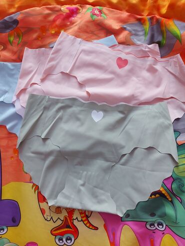 Другая женская одежда: Товары из Китая. Короткие носочки и женские и детские Цена 40сом