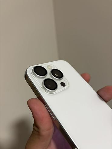 аккумулятор зарядка: IPhone 16 Pro, Б/у, 256 ГБ, White Titanium, Защитное стекло, Чехол, 89 % — 7