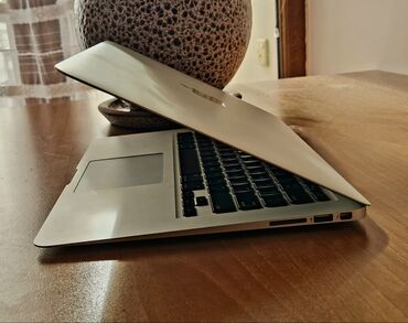 Apple MacBook: İşlənmiş Apple MacBook, 13.3 ", Intel Core i5, 256 GB — 4