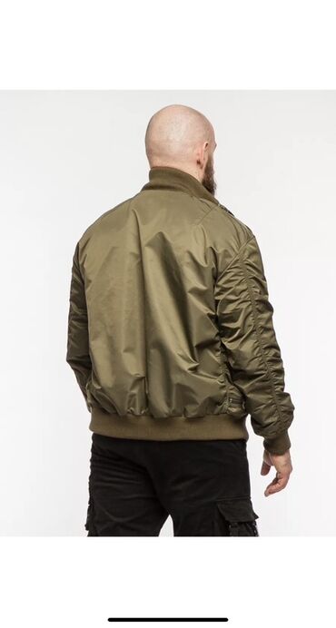 Куртки: Мужская бомбер-куртка, цвет хаки. Основные особенности: - Материал — 2