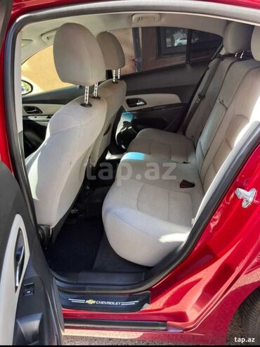Chevrolet: Chevrolet Cruze sedan – RS paketli, qırmızı rəng. - Kuzov: 4 qapılı — 2