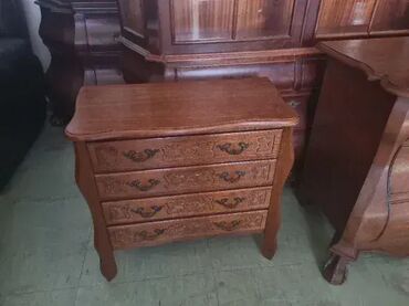 Stilske komode: Komoda u odlicnom stanju. Visina 65cm Sirina65cm Dubina 35cm na lalafo.rs — 2 Stilske komode: Komoda u odlicnom stanju. Visina 65cm Sirina65cm Dubina 35cm — 2