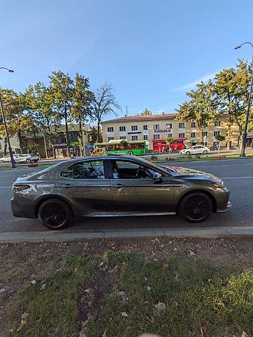 camry 55 exclusive: Toyota Camry: 2020 г., 2.5 л, Вариатор, Гибрид, Седан — 5