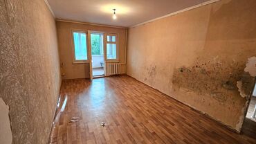 квартиры 8 микрорайон: 3 комнаты, 64 м², 104 серия, 3 этаж, Старый ремонт