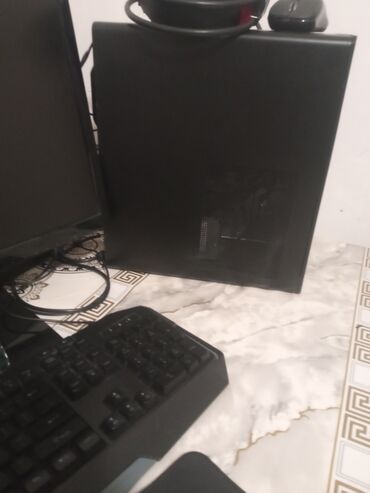 dj keys: INTEL kore i5+10400 16 ram videokart teze qoymuwam RX6600 8 GB 3050 8