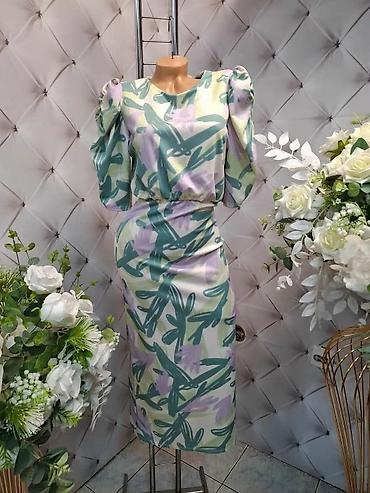 push helanke prodaja: Elegantna midi haljina sa printom – više dezena - Kroj: uska midi — 3