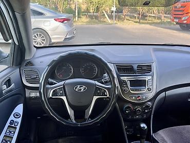 салярий: Hyundai Solaris: 2015 г., 1.4 л, Автомат, Бензин, Седан — 5
