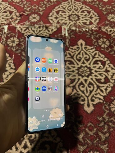 кнопочные телефоны самсунг: Samsung Galaxy Z Flip 4, Б/у, 256 ГБ, цвет - Фиолетовый, 1 SIM, eSIM