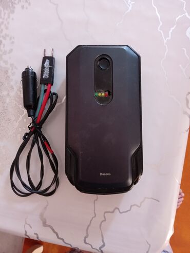 Прицепы: Bu Baseus avtomobil start verən qurğu, avtomobilin akkumulyatorunu