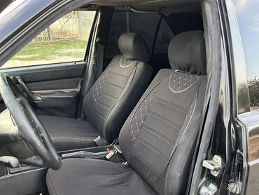 Mercedes-Benz: Maşın şəkildə göründüyü kimidir. Kasmetikasi idealdi. Tək kraskasina — 11