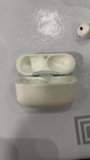 пользовались: Беспроводные вакуумные наушники, Apple, AirPods Pro 2, Б/у — 1