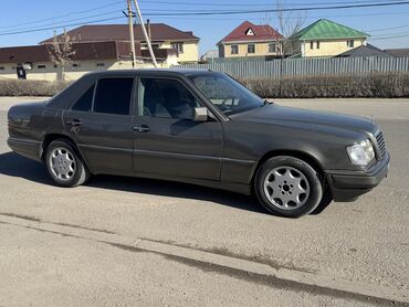 Mercedes-Benz: Mercedes-Benz W124: 1992 г., 2.2 л, Автомат, Бензин, Седан