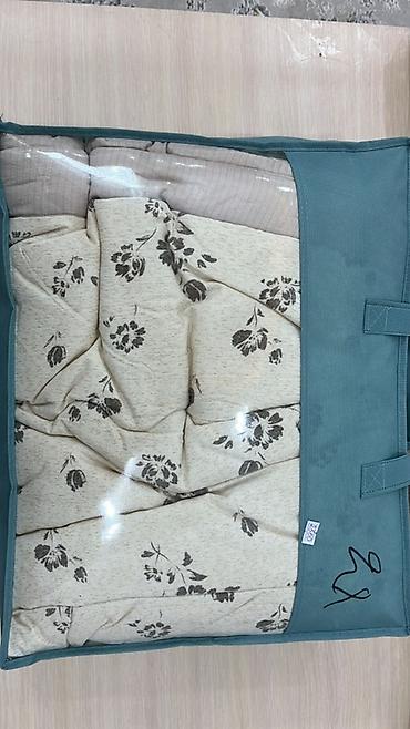 Комплекты постельного белья: Комплекты для спальни и одеяла в упаковке. 1) Одеяла стёганые в — 1