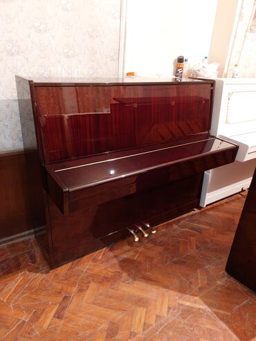 Pianolar: Pianino БЕЛАРУСЬ Rusiya istehsalı. ideal vəziyyədə. Cadrılma və