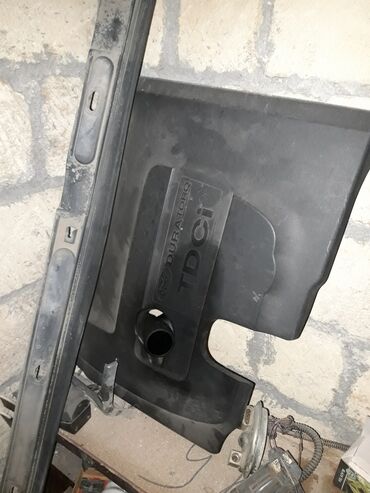 Soyutma və qızdırma sistemləri: Məhsul: Ford Duratorq TDCi mühərrik üst qapağı (engine cover)