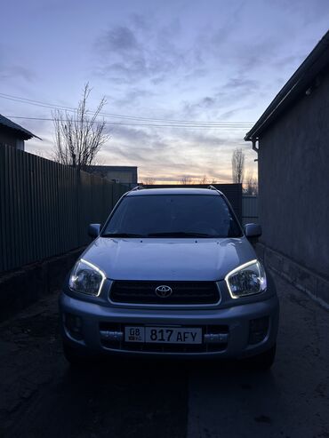 Toyota: Toyota RAV4: 2003 г., 1.8 л, Механика, Бензин, Кроссовер at lalafo.kg — 1 Toyota: Toyota RAV4: 2003 г., 1.8 л, Механика, Бензин, Кроссовер — 1