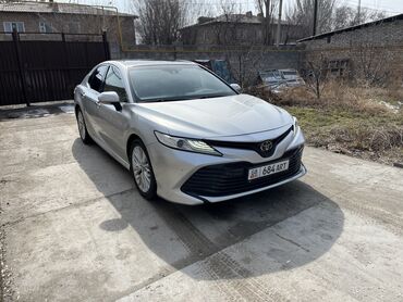 алфард 2018: Toyota Camry: 2018 г., 2.5 л, Автомат, Бензин, Седан