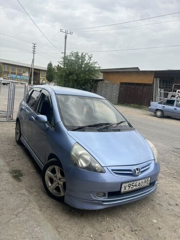 subaru forester авто: Honda Fit: 2002 г., 1.3 л, Автомат, Бензин, Хэтчбэк