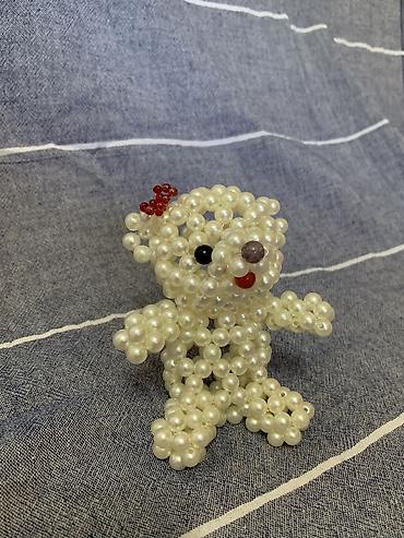 Оюнчуктар: Милая мишка из бусин 🥰 Цвет: айвори Высота: 10 см Стоимость: 1700 — 2