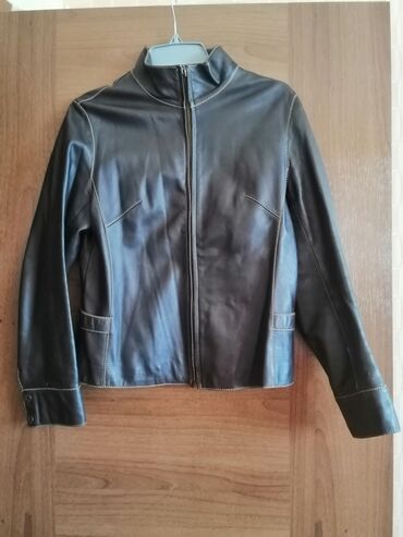 кожа куртка: Женская куртка M (EU 38), цвет - Коричневый