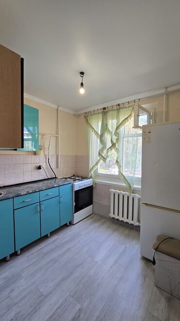 сутучны квартира: 3 комнаты, 58 м², 104 серия, 1 этаж, Косметический ремонт