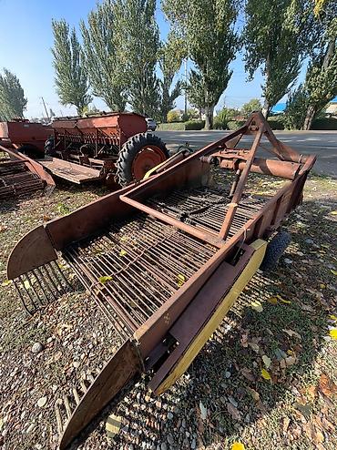 Зерновые сеялки: Сеялка говно сбрасыватель пресс картофеля копалка привозные с Европы в at lalafo.kg — 30 Зерновые сеялки: Сеялка говно сбрасыватель пресс картофеля копалка привозные с Европы в — 30