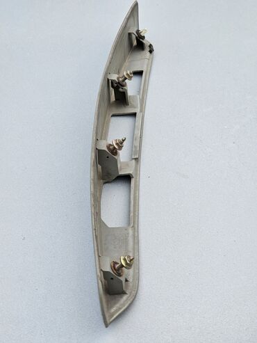 Решетки радиатора: Решетка радиатора Mazda 2005 г., Б/у, Оригинал — 14