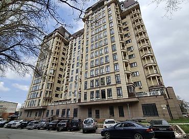Сдаю Офис целиком: Колл-центр, Нотариус, Охранное агентство, 220 м², В жилом комплексе, С ремонтом, С отдельным входом, С отдельным санузлом, С парковкой