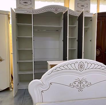 office table: Спальный гарнитур, Б/у, Двуспальная кровать, Комод, Тумба, Белоруссия, Дерево, Самовывоз, цвет - Белый — 5