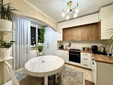 номера в иссык куле: 2 комнаты, 67 м², 106 серия улучшенная, 4 этаж, Евроремонт