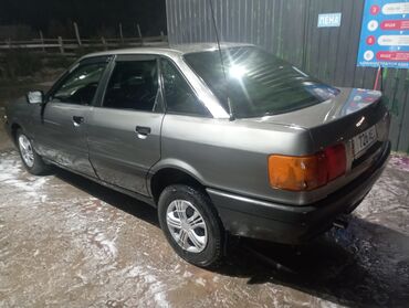 Audi: Audi 80: 1989 г., 1.8 л, Механика, Бензин, Седан