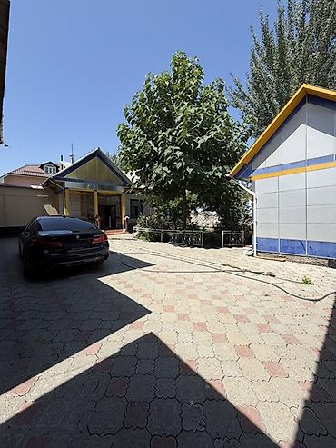 Продажа коттеджей и домов: Продаётся дом с большим благоустроенным двором. Основные — 1