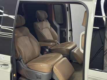 Hyundai: Hyundai Staria: 2023 г., 3.5 л, Автомат, Газ, Минивэн — 14