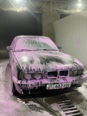 арзан матиз 1: BMW 520: 1994 г., 2 л, Механика, Бензин, Седан