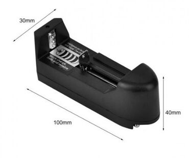 Ostali kućni aparati: Univerzalni Punjač za baterije 3.7V i 4.2V Univerzalni Punjač za — 3