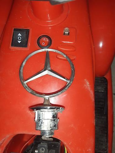 Эмблема-значок Mercedes-Benz с основанием/креплением под установку на
