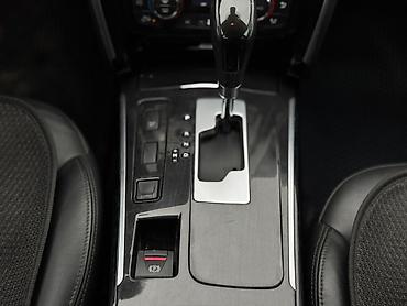 Renault: Renault : 2018 г., 2 л, Автомат, Газ, Седан — 11