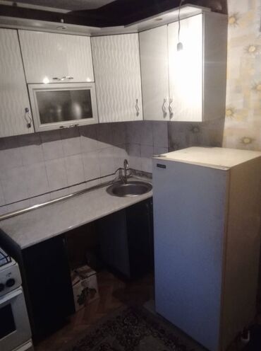 2 комнатная квартира продаю: 2 комнаты, 43 м², 104 серия, 1 этаж